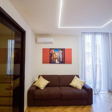 Sibilla Suite Apartment - Via Piella 14 Болонья Экстерьер фото